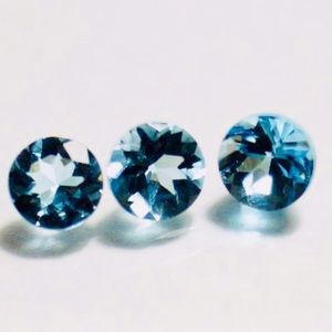 London Blue Topaz gemstone's (4-1/2 ct. t.w.)